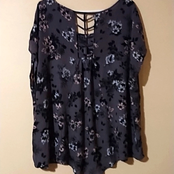 Torrid Women's  Gray Floral Georgette Ladder Back Chiffon … - Picture 2 of 4